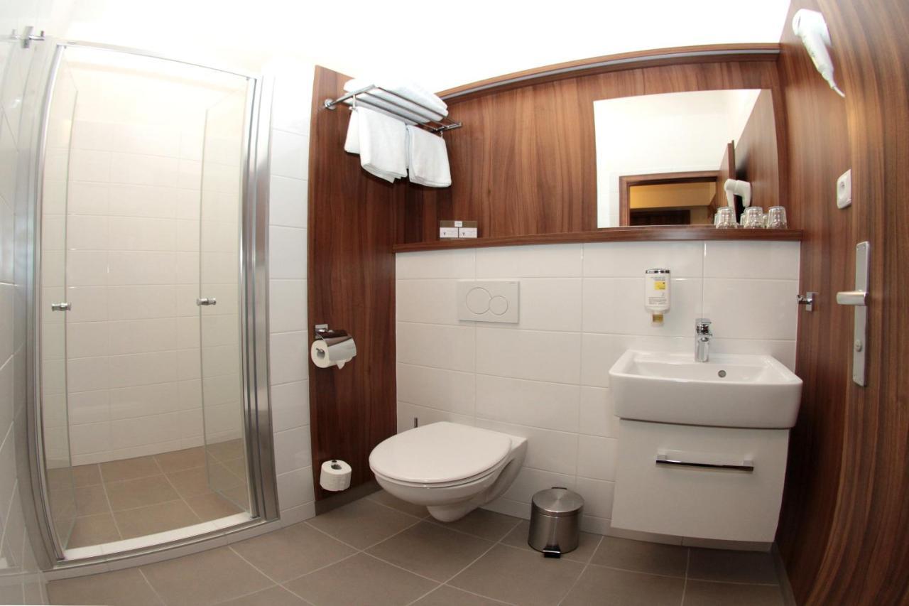 Hotel Baltaci Stary Zamek Napajedla Ngoại thất bức ảnh